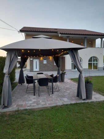 Appartamento 1 camera, con giardino