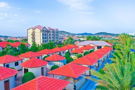 Safari Resort & Convention Centre