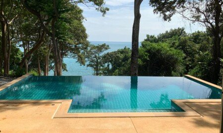 Villa 4 bedrooms, with pool