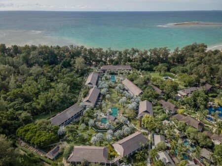 Hotel with pool