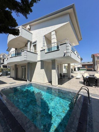 Gîte 4 chambres, avec piscine