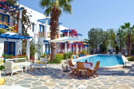 Hotel mit Pool