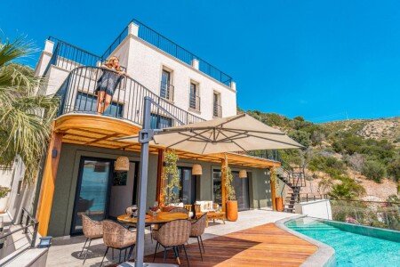 Villa 5 Schlafzimmer, mit Pool