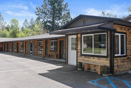 Hotel with air conditioning