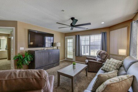 Apartment 8 guests, with pool