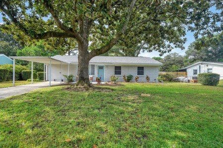 House 3 bedrooms, with garden