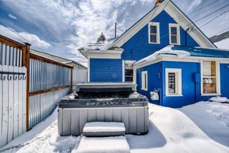 House 1 bedroom, with jacuzzi