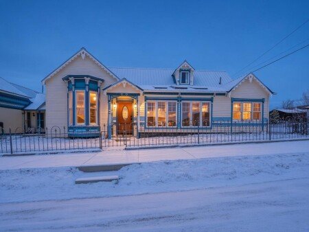 House 4 bedrooms, with jacuzzi