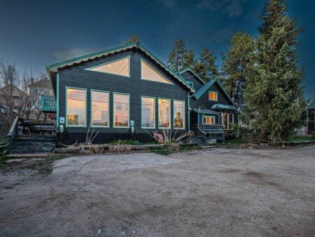 House 9 bedrooms, with jacuzzi