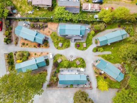 Bed and breakfast 4 guests, with garden