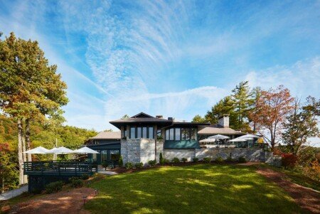 Hotel with air conditioning