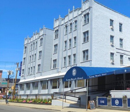 Hotel with air conditioning