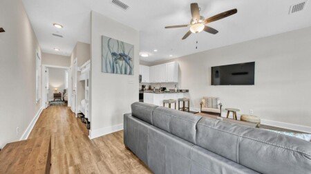 House 2 bedrooms, with pool