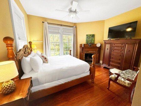 Bed and breakfast 1 bedroom, with air conditioning