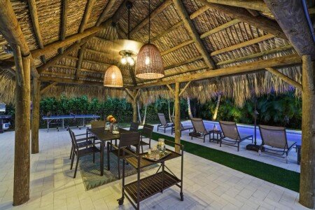 House 3 bedrooms, with pool