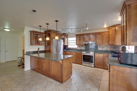 House 5 bedrooms, with jacuzzi