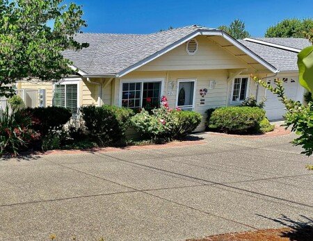 House 2 bedrooms, with garden