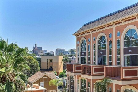 House 4 guests, with jacuzzi