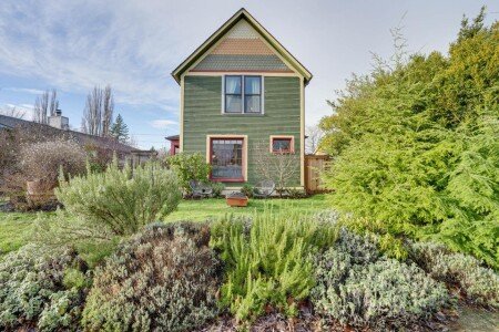 House 3 bedrooms, with garden