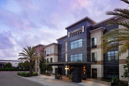 Hotel with jacuzzi