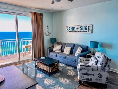 House 2 bedrooms, with pool
