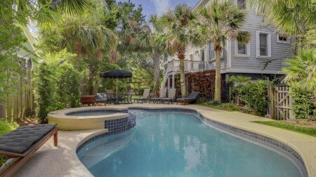 House 1 bedroom, with jacuzzi