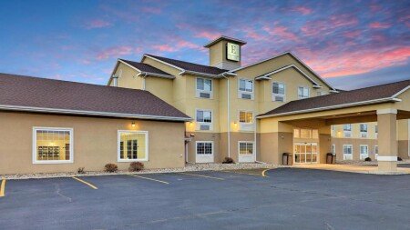 Hotel with jacuzzi