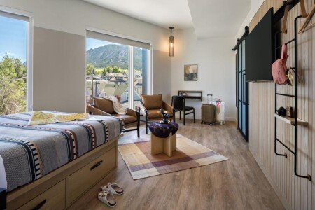 Hotel with jacuzzi