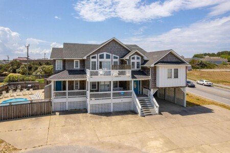 House 10 bedrooms, with jacuzzi