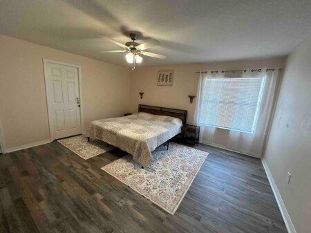 House 2 bedrooms, with pool
