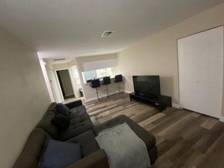 Bed and breakfast 1 bedroom, with parking