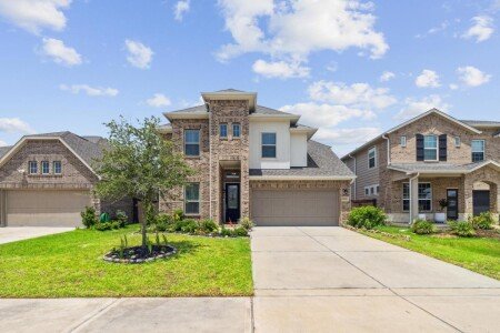 House 4 bedrooms, with jacuzzi