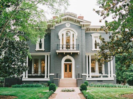 Hotel with air conditioning