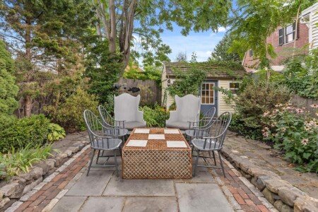 House 3 bedrooms, with garden