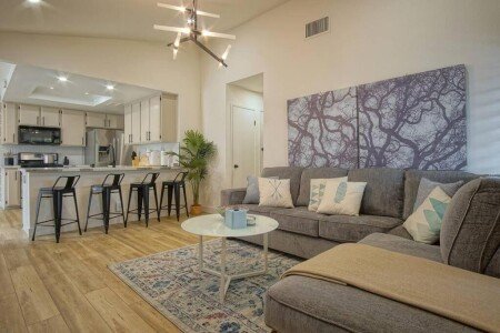 House 3 bedrooms, with pool