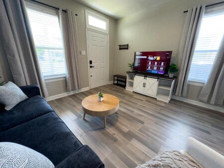 House 2 bedrooms, with garden