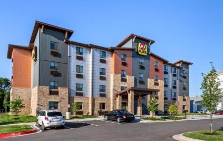 Hotel with air conditioning