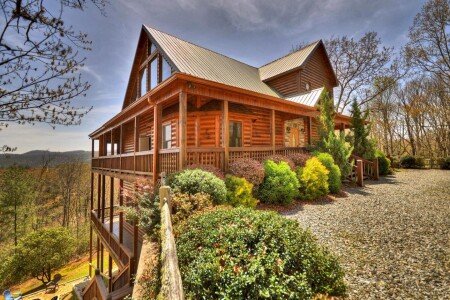 House 4 bedrooms, with jacuzzi