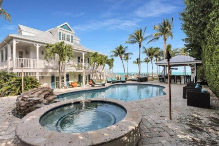 House 5 bedrooms, with jacuzzi