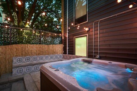 Hotel with jacuzzi