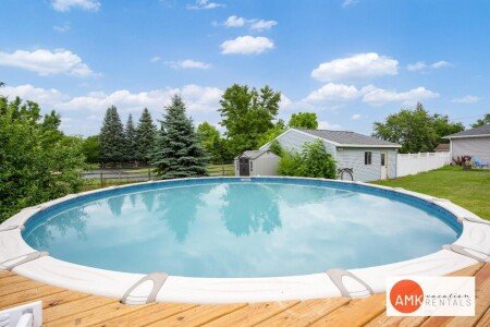 House 3 bedrooms, with pool