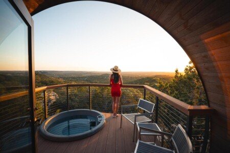 Hotel with jacuzzi