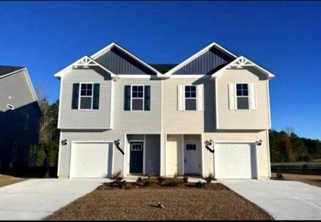 House 3 bedrooms, with pool