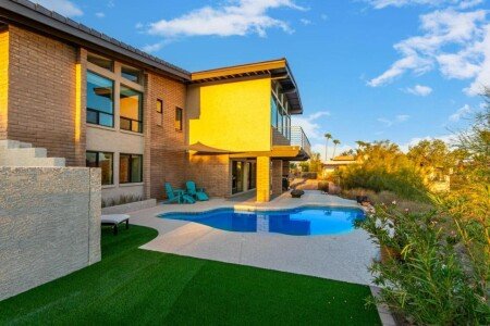 House 3 bedrooms, with pool