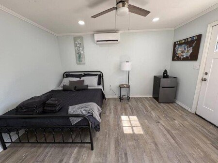 House 1 bedroom, with garden