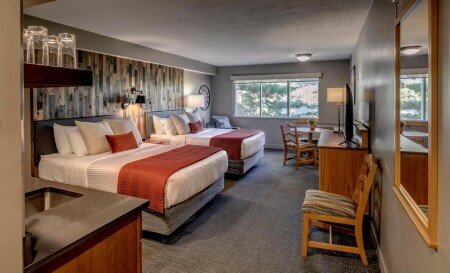 Hotel with jacuzzi