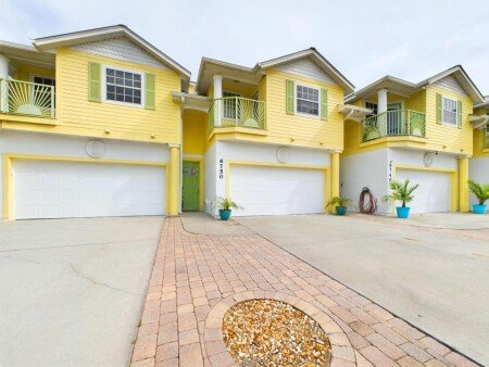 House 3 bedrooms, with garden