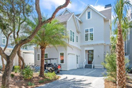 House 6 bedrooms, with pool