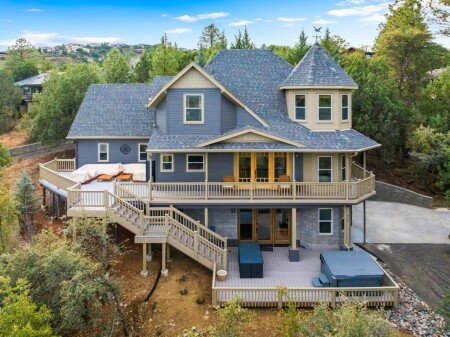 House 5 bedrooms, with jacuzzi