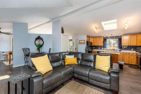 House 3 bedrooms, with garden